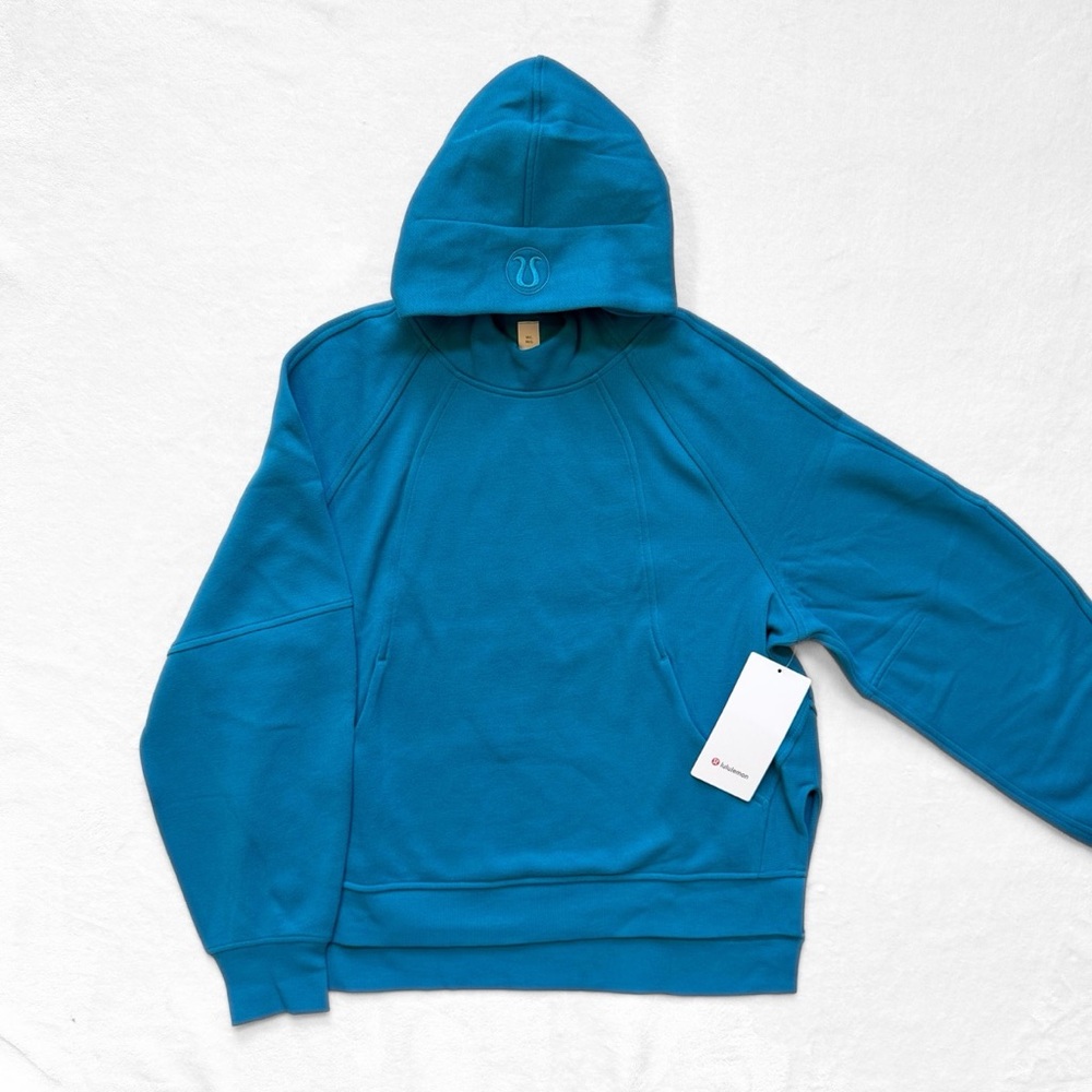 NWT Lululemon Scuba Oversized Side-Slit Hoodie - Hawaiian Blue - M/L (VERY RARE)